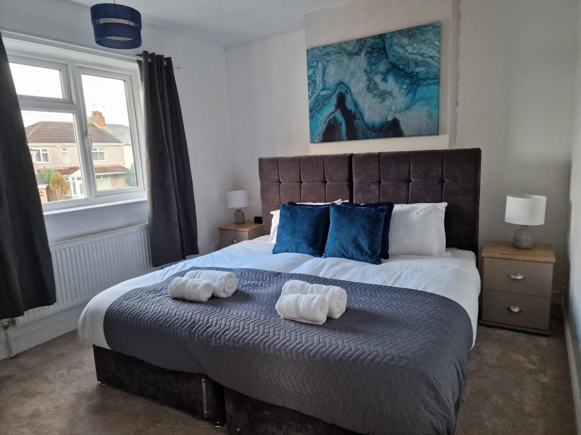 Modern 4-Bed House With Garden & Parking Villa Coventry Eksteriør bilde